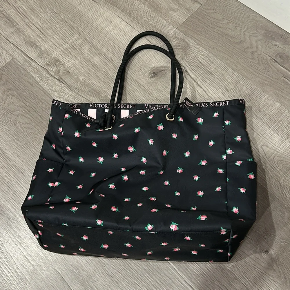 VICTORIA SECRET | Women’s Reversible Tote